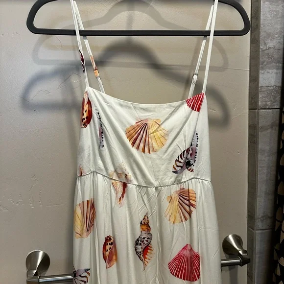 Cupshe Seashell Patterned Dress in Cream and Red - Picture 4 of 6